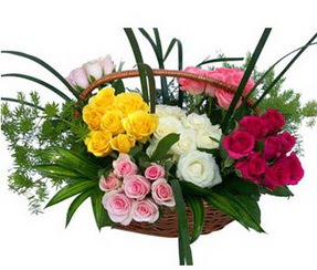  Muş ucuz çiçek gönder  35 adet rengarenk güllerden sepet tanzimi