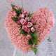 kalp pano karankil ve güller   Muş internetten çiçek siparişi 