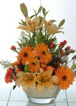  Muş çiçek servisi , çiçekçi adresleri  cam yada mika vazo içinde karisik mevsim çiçekleri