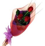 Çiçek satisi buket içende 3 gül çiçegi  Muş online çiçek gönderme sipariş 