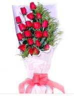 19 adet kırmızı gül buketi  Muş uluslararası çiçek gönderme 
