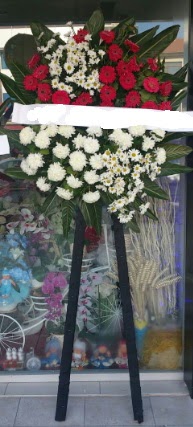 Cenaze çiçeği cenaze çiçek modelleri  Muş çiçek siparişi sitesi 